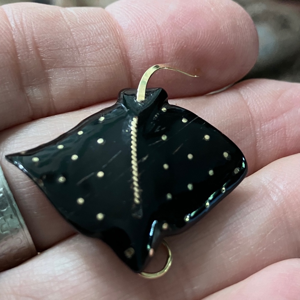 Manta Ray pendant